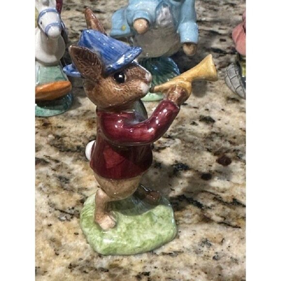 Bunnykins Figurines by Royal Doulton Rise & Shine DB 11 1974 - Picture 4 of 5